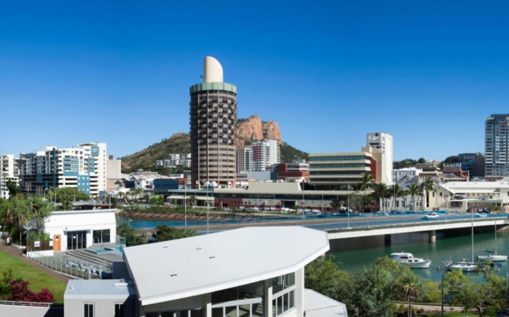 Grand Hotel And Apartments Townsville Zewnętrze zdjęcie