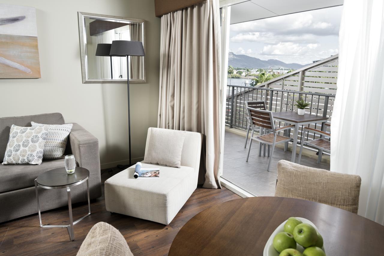 Grand Hotel And Apartments Townsville Zewnętrze zdjęcie