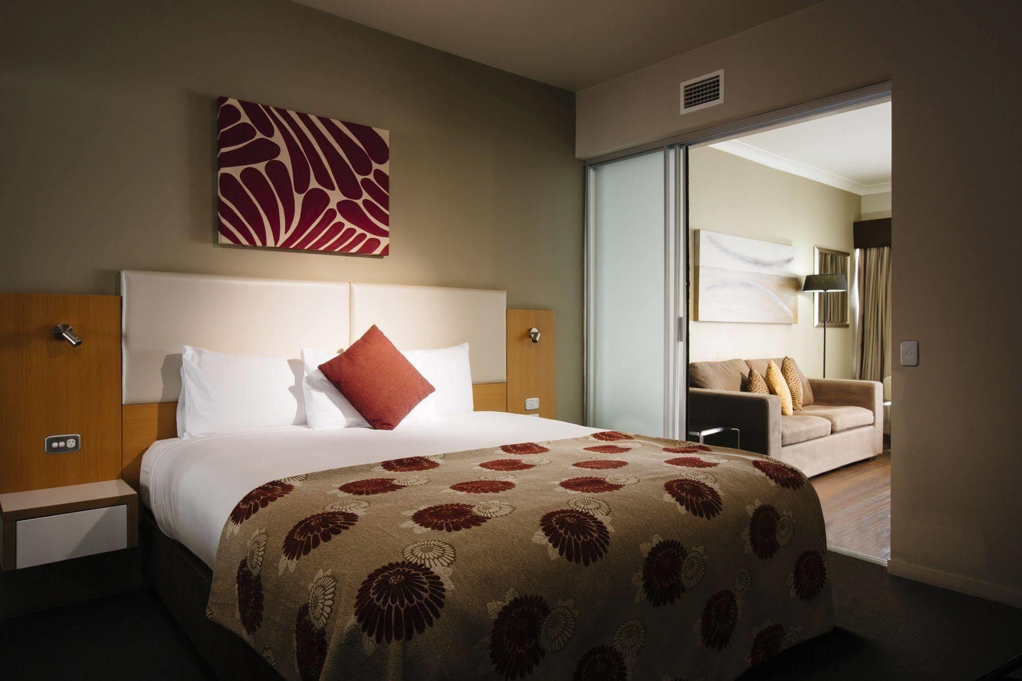 Grand Hotel And Apartments Townsville Zewnętrze zdjęcie