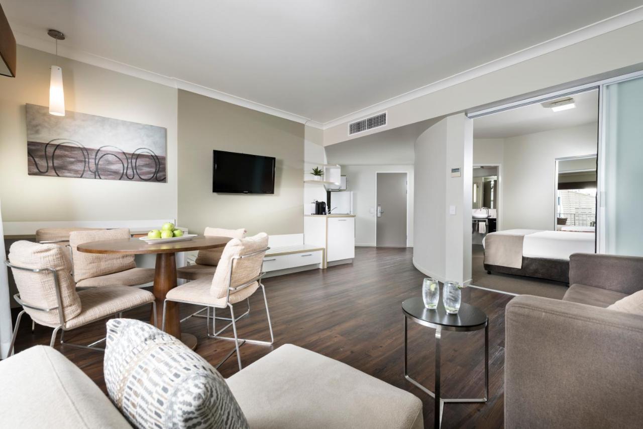 Grand Hotel And Apartments Townsville Zewnętrze zdjęcie